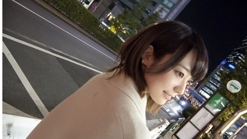 皿型おっぱい（貧乳）もなちゃん（22歳）洋服